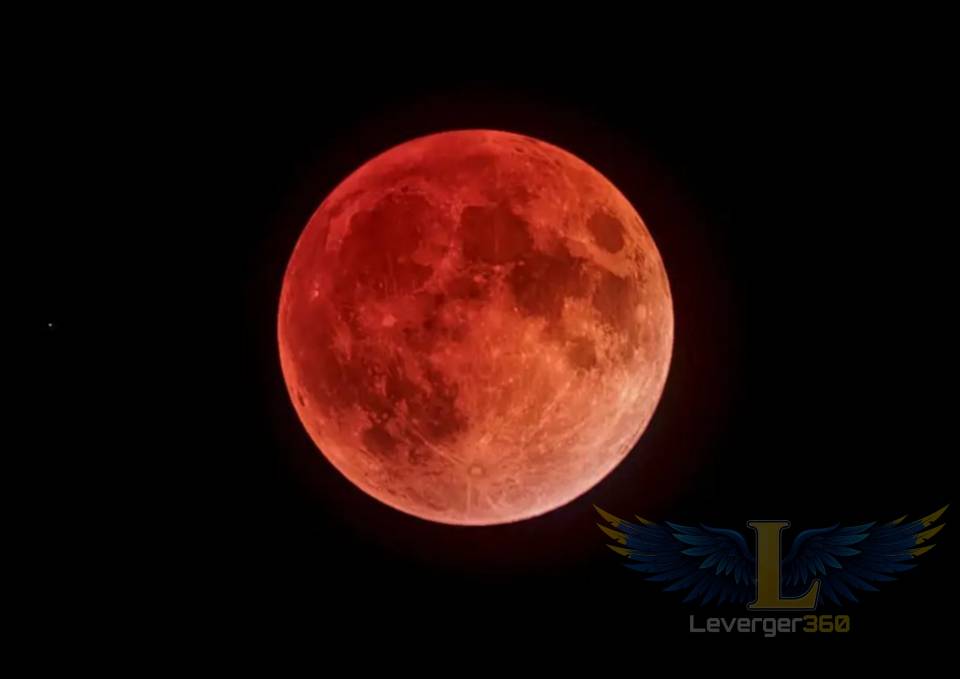 Eclipe lunar cativa brasileiros em todo país